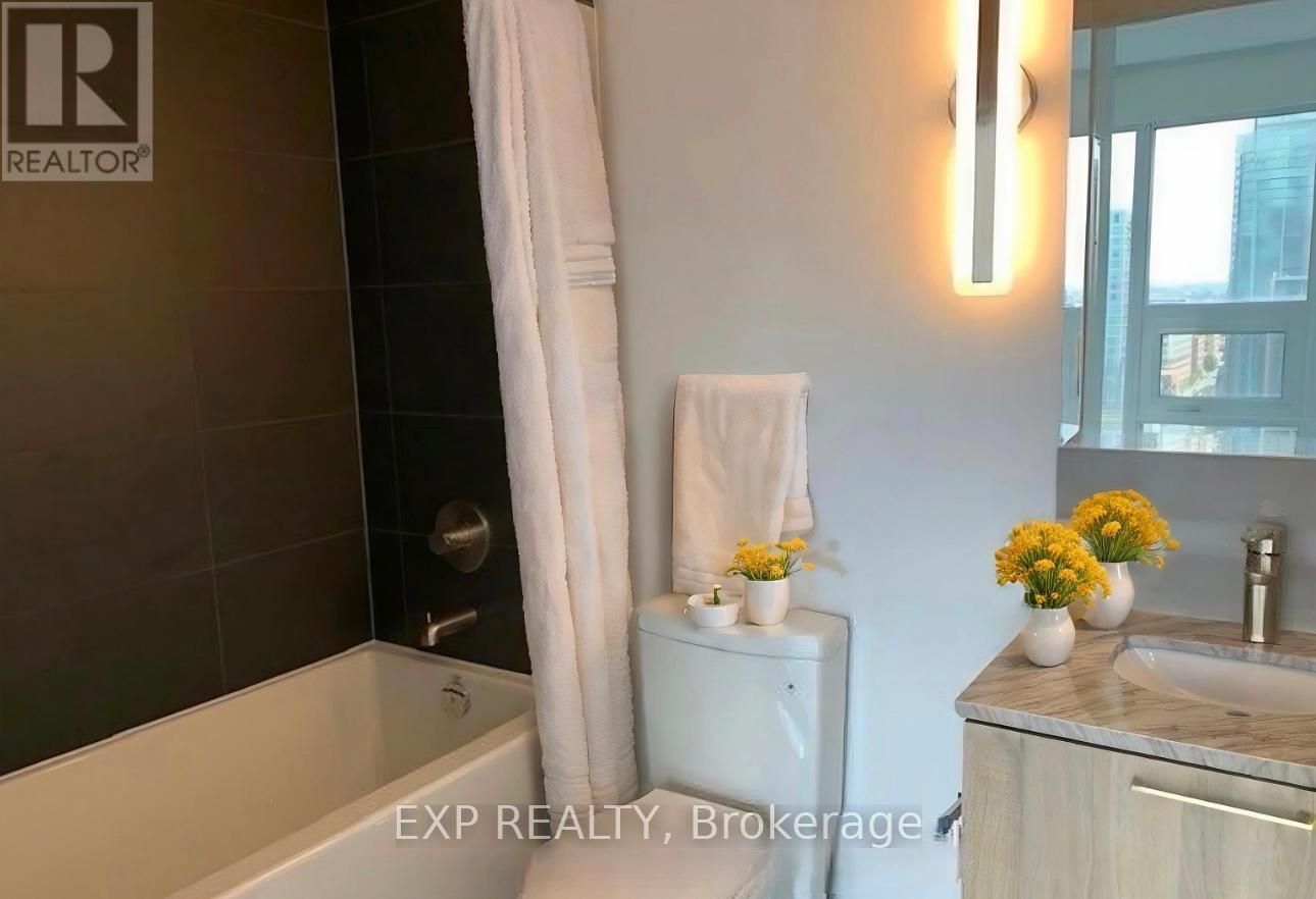 1909 - 19 Western Battery Road, Toronto, Ontario  M6K 3S4 - Photo 6 - C12579632