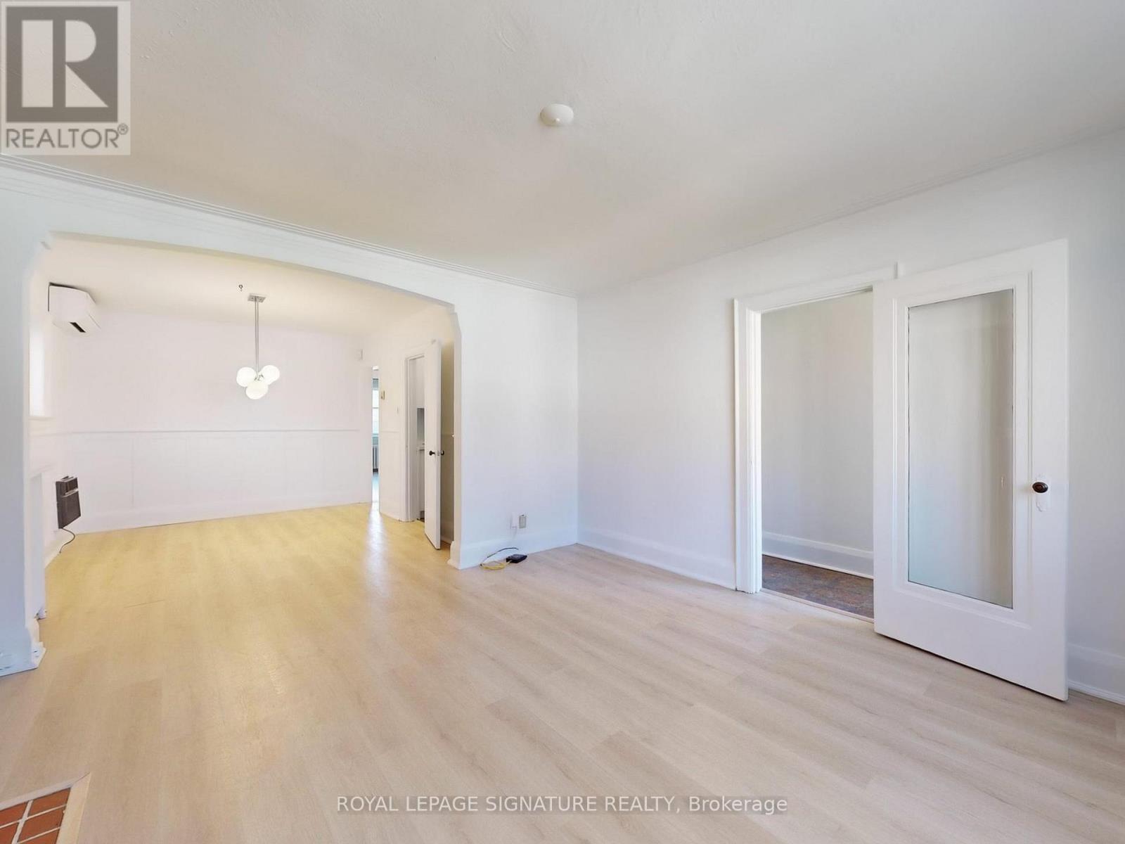 55 Banff Road, Toronto, Ontario  M4S 2V6 - Photo 7 - C12579674