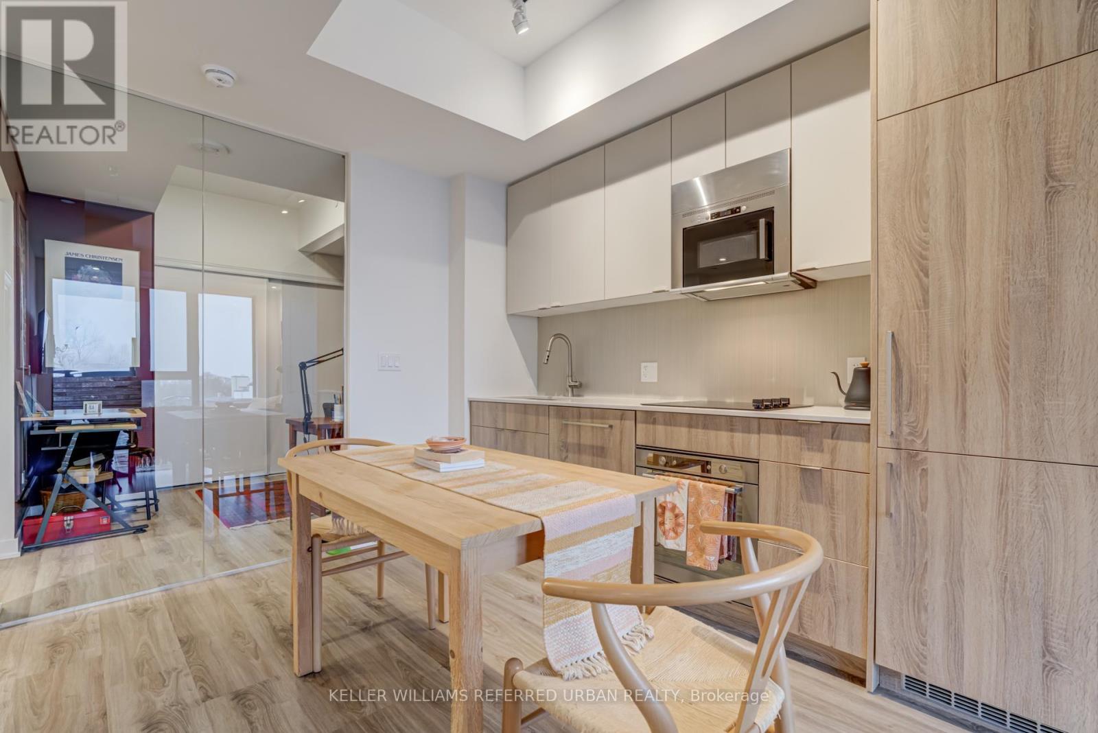 609 - 840 St Clair Avenue W, Toronto, Ontario  M6C 0A4 - Photo 11 - C12579688