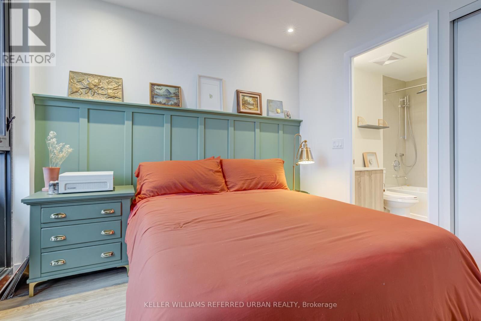 609 - 840 St Clair Avenue W, Toronto, Ontario  M6C 0A4 - Photo 16 - C12579698