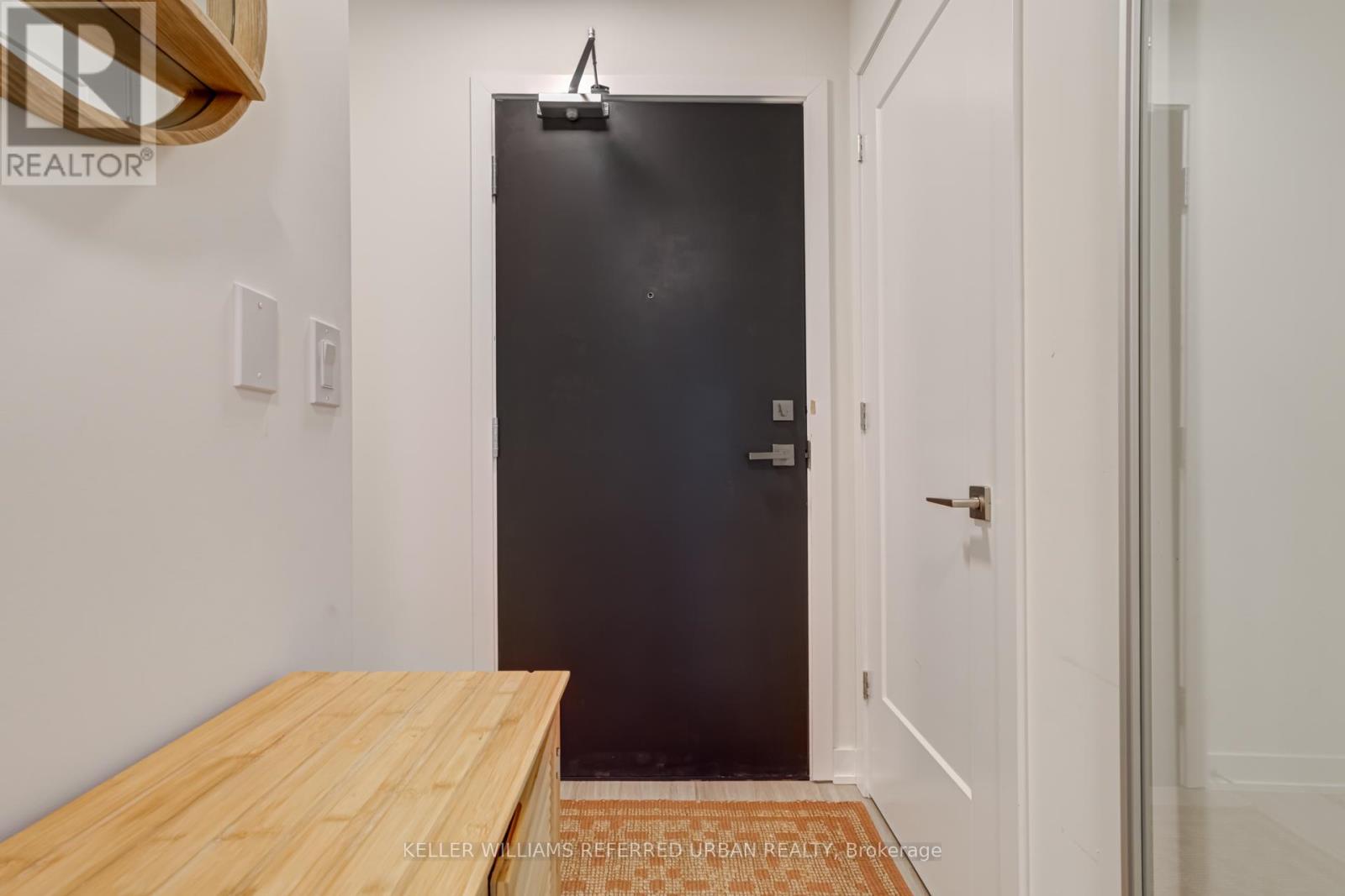 609 - 840 St Clair Avenue W, Toronto, Ontario  M6C 0A4 - Photo 4 - C12579698