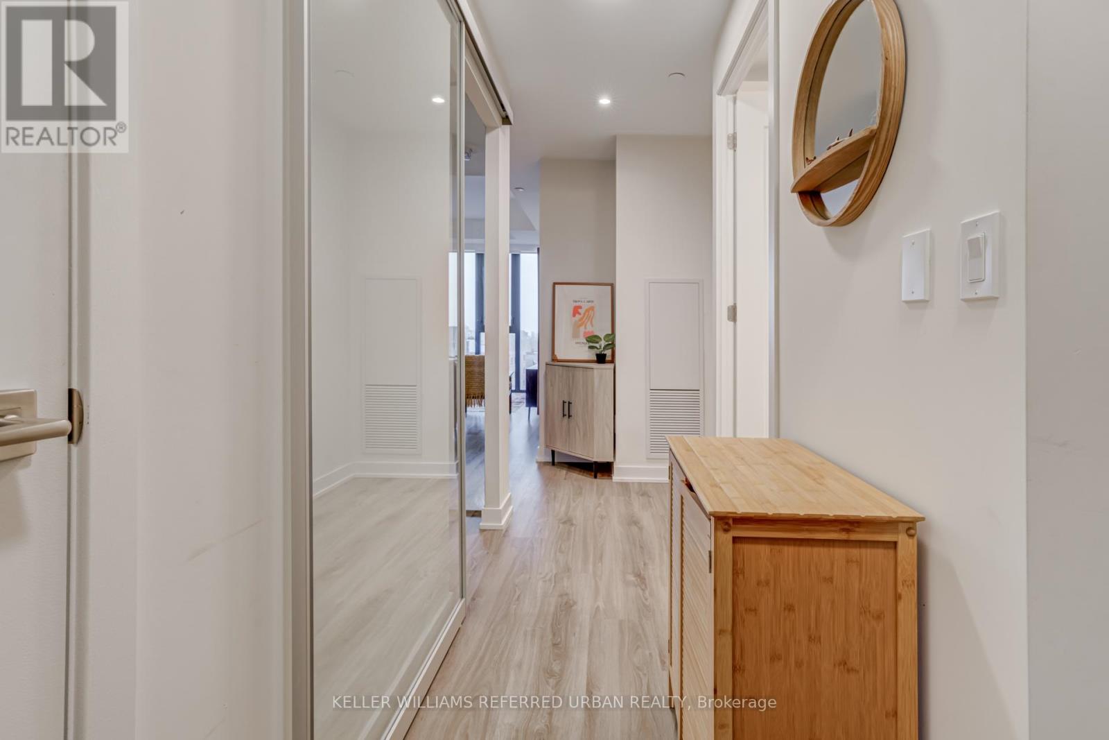 609 - 840 St Clair Avenue W, Toronto, Ontario  M6C 0A4 - Photo 5 - C12579698