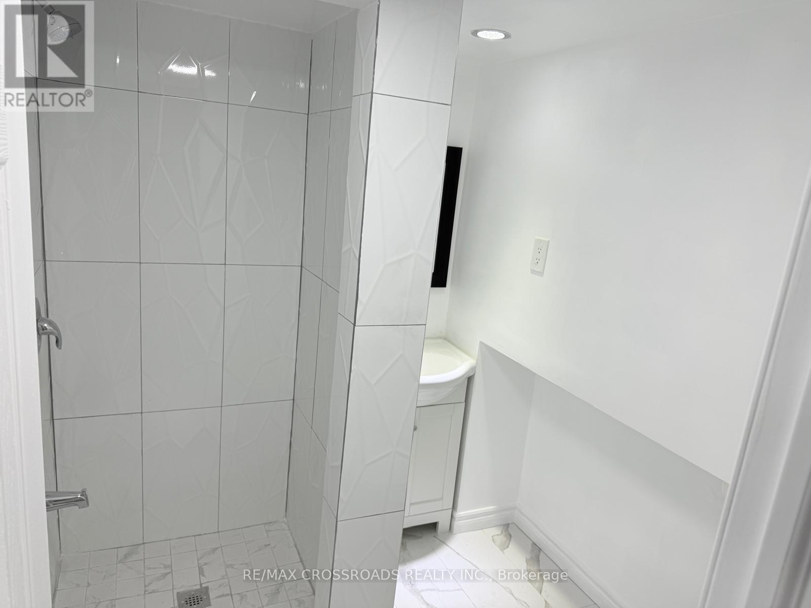 75 Fordover Drive, Toronto, Ontario  M1E 1T7 - Photo 9 - E12579582