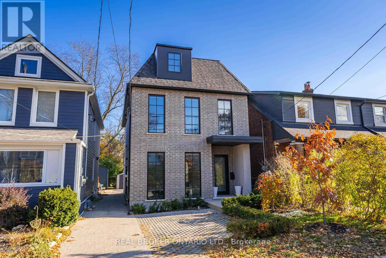 203 Oak Park Avenue, Toronto, Ontario  M4C 4N2 - Photo 1 - E12579718