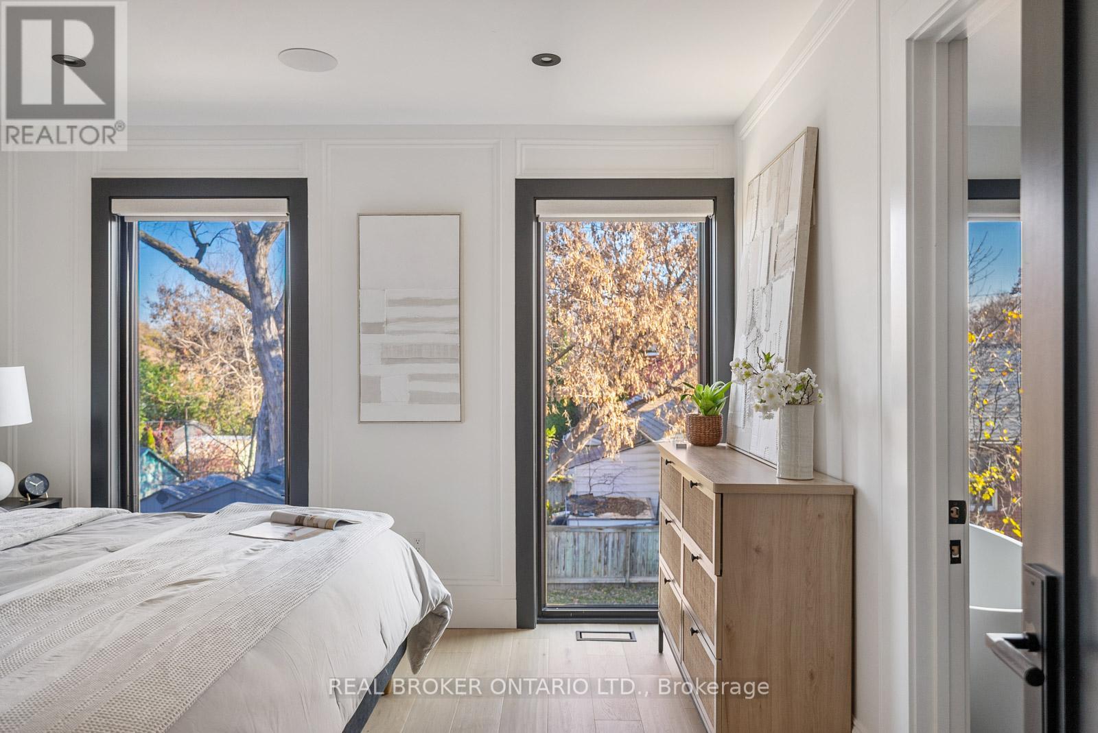 203 Oak Park Avenue, Toronto, Ontario  M4C 4N2 - Photo 18 - E12579718