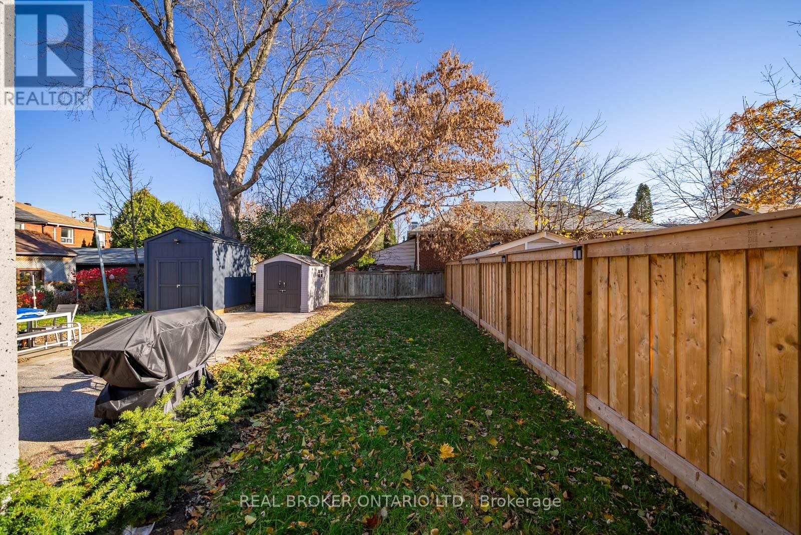 203 Oak Park Avenue, Toronto, Ontario  M4C 4N2 - Photo 38 - E12579718