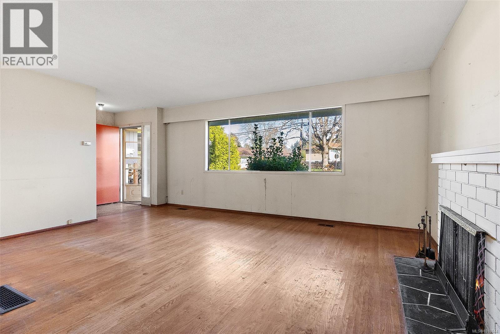 4088 Cedar Hill Cross Rd, Saanich, British Columbia  V8X 2J3 - Photo 11 - 1018844