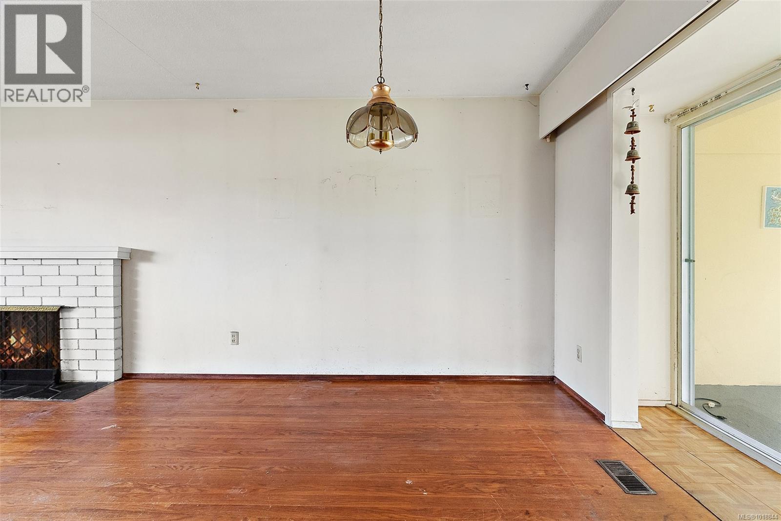 4088 Cedar Hill Cross Rd, Saanich, British Columbia  V8X 2J3 - Photo 13 - 1018844