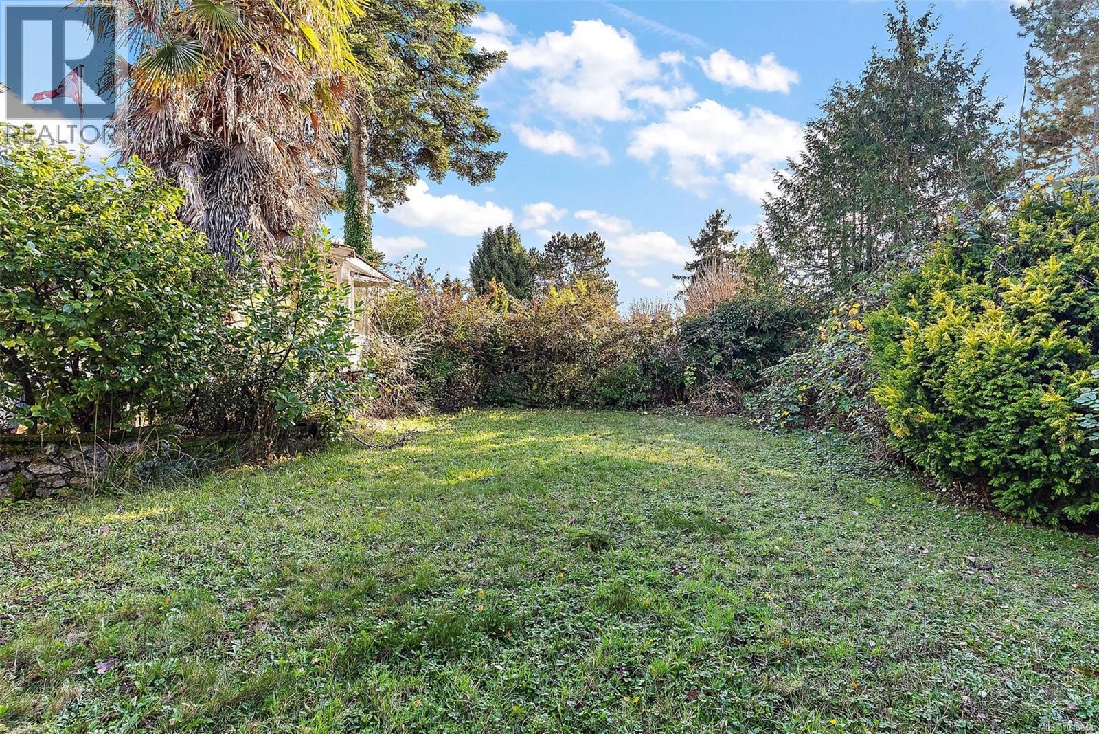 4088 Cedar Hill Cross Rd, Saanich, British Columbia  V8X 2J3 - Photo 27 - 1018844
