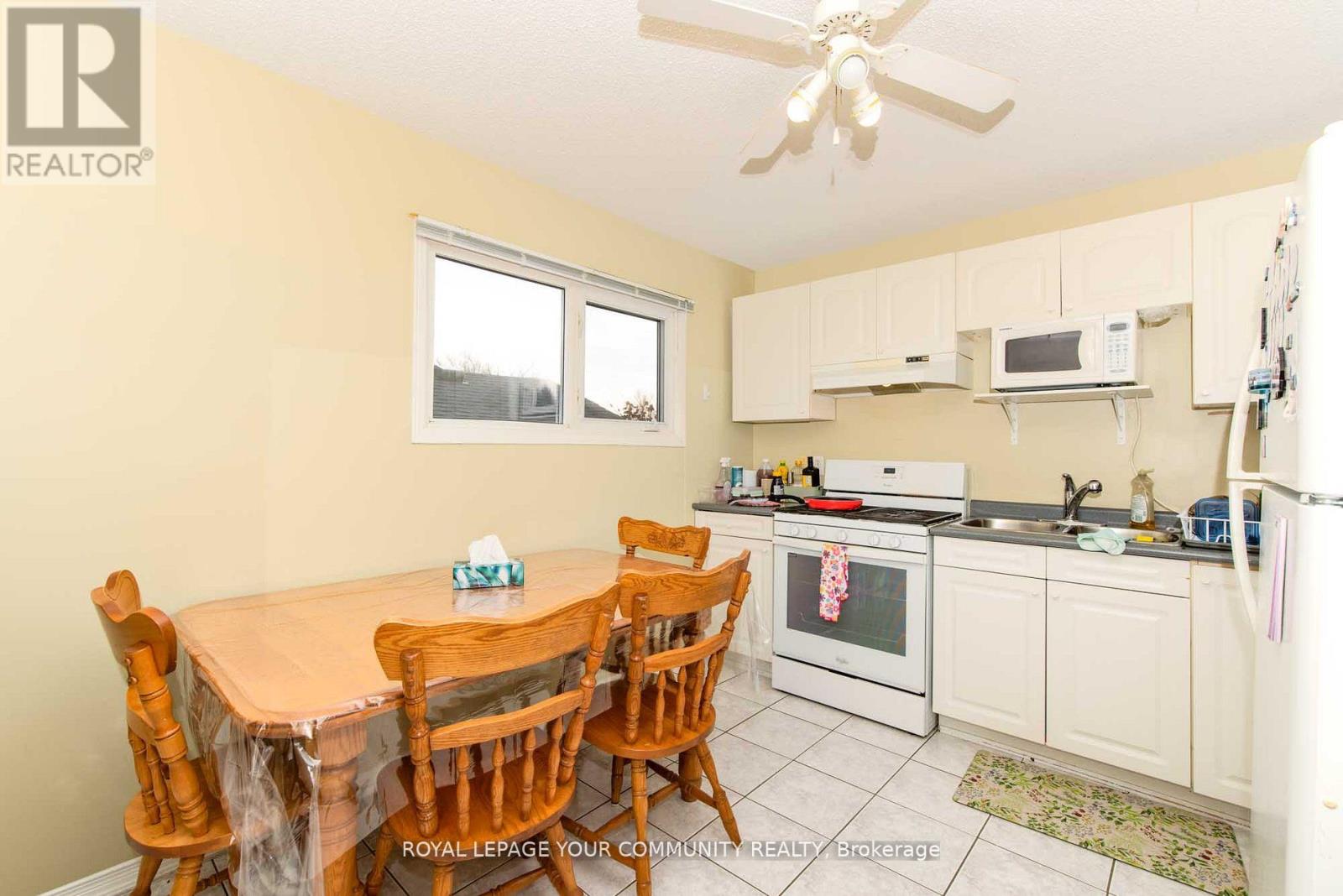 2 - 35 Wildwood Avenue, Richmond Hill, Ontario  L4E 3B9 - Photo 16 - N12579566