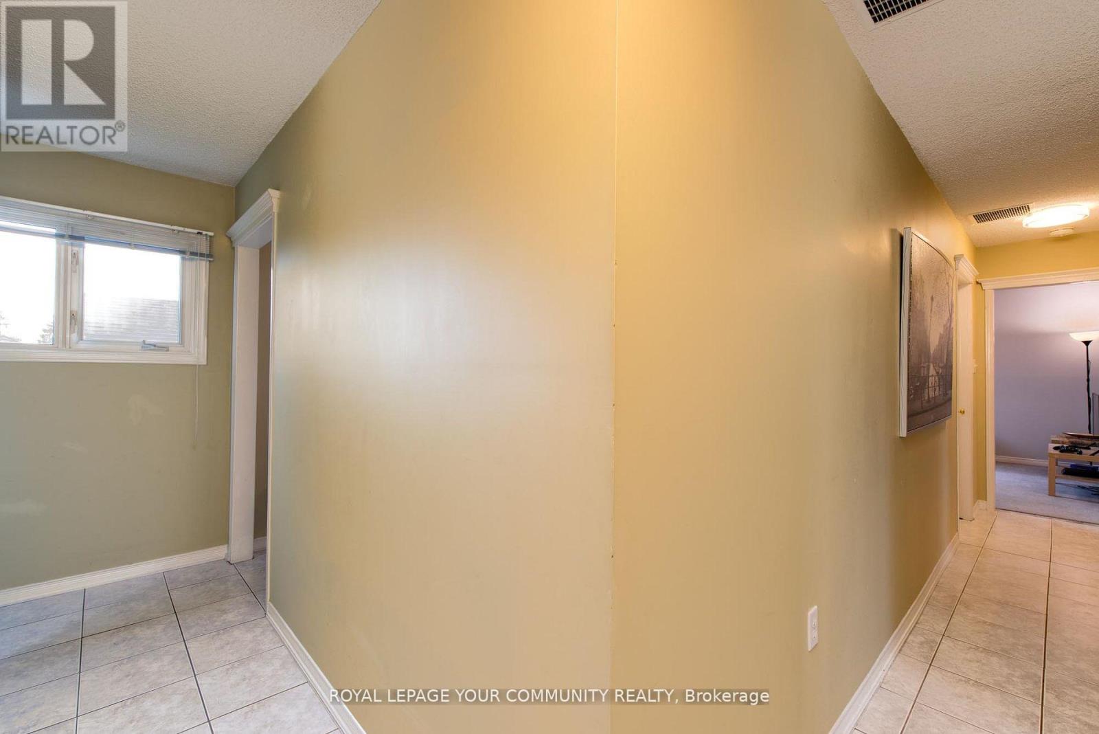 2 - 35 Wildwood Avenue, Richmond Hill, Ontario  L4E 3B9 - Photo 17 - N12579566