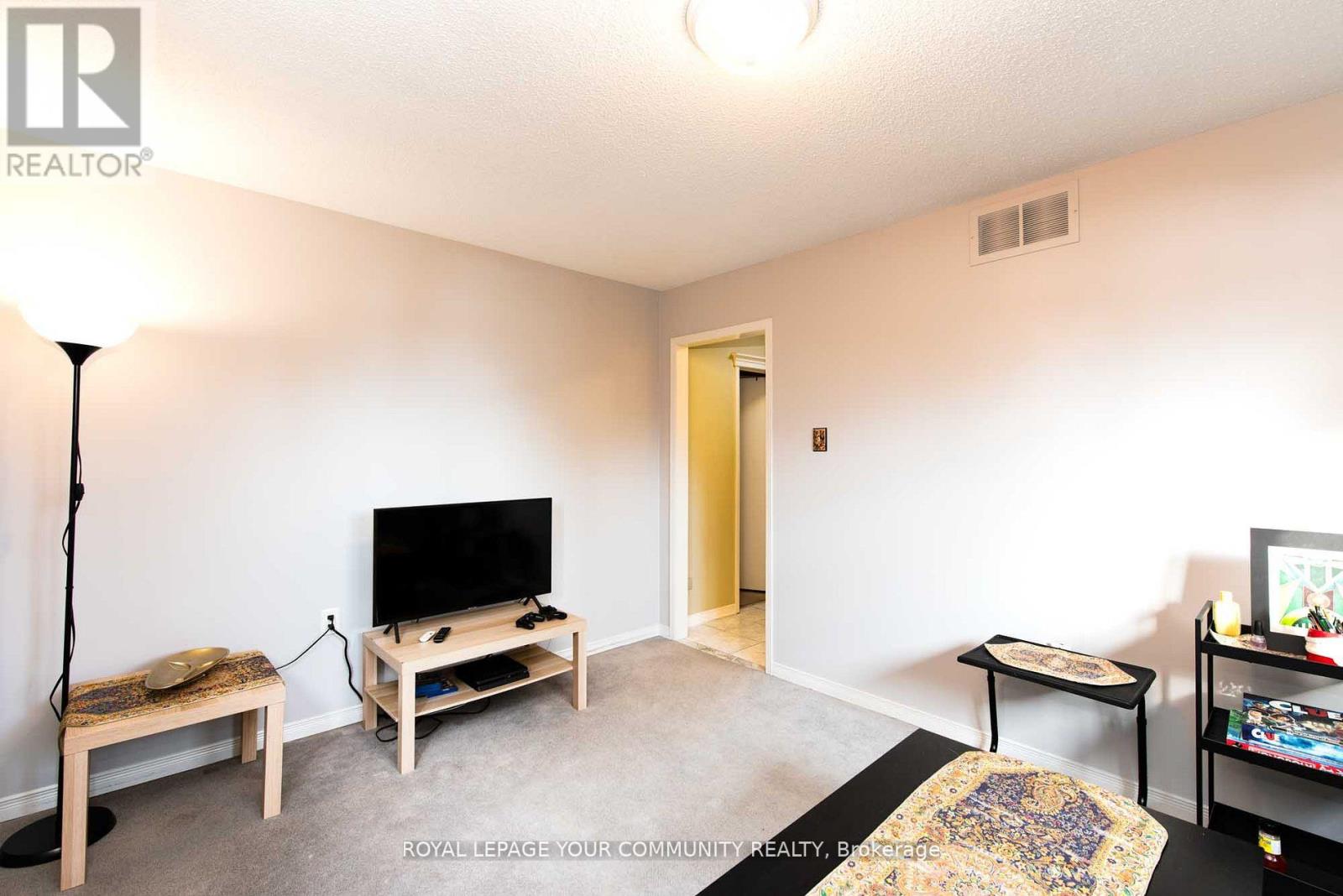 2 - 35 Wildwood Avenue, Richmond Hill, Ontario  L4E 3B9 - Photo 9 - N12579566