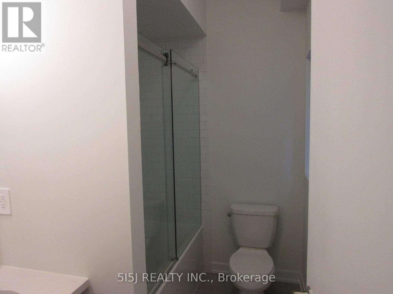 18 Mermot Lane, Richmond Hill, Ontario  L4B 0J5 - Photo 11 - N12579590