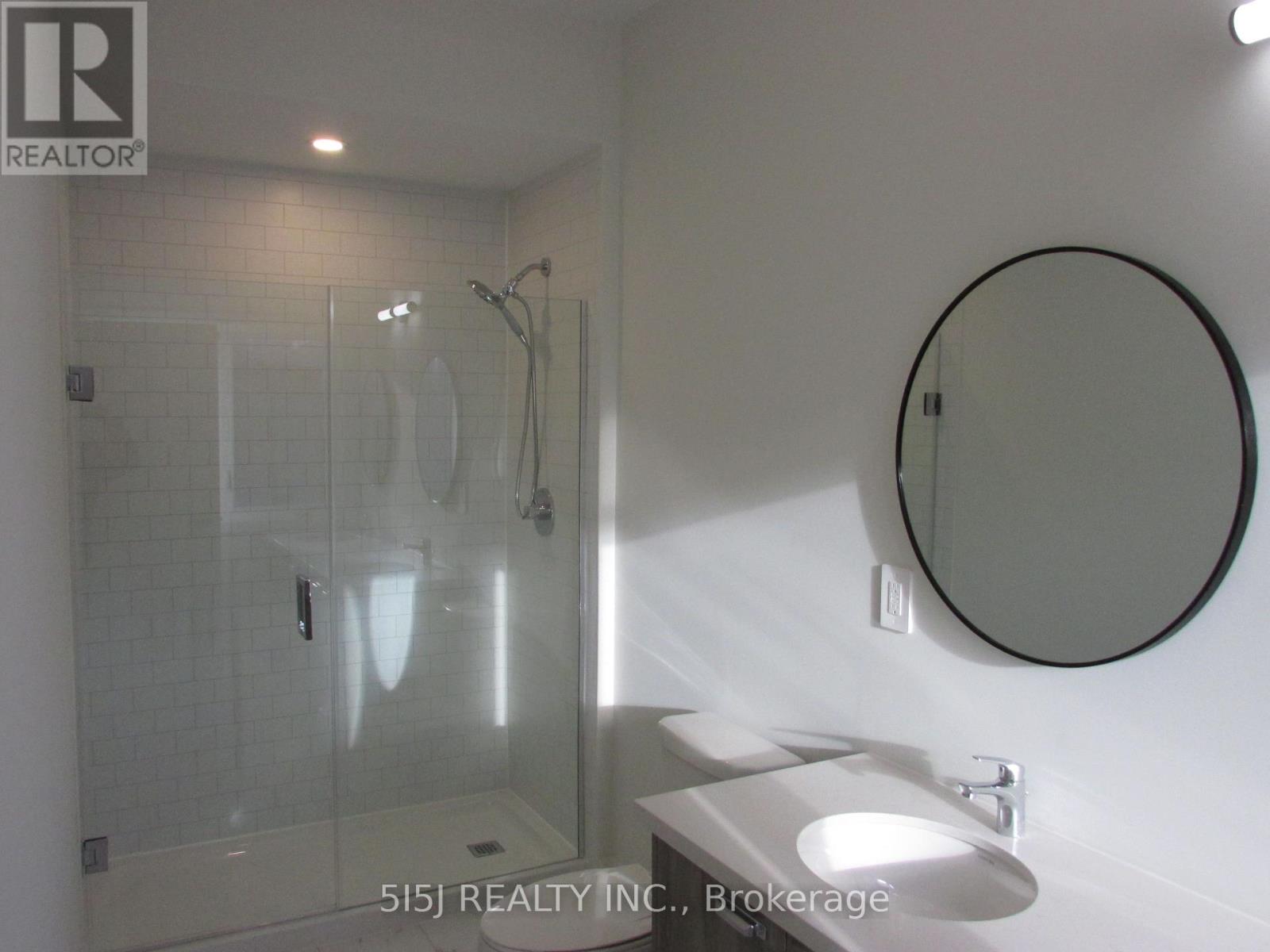 18 Mermot Lane, Richmond Hill, Ontario  L4B 0J5 - Photo 8 - N12579590