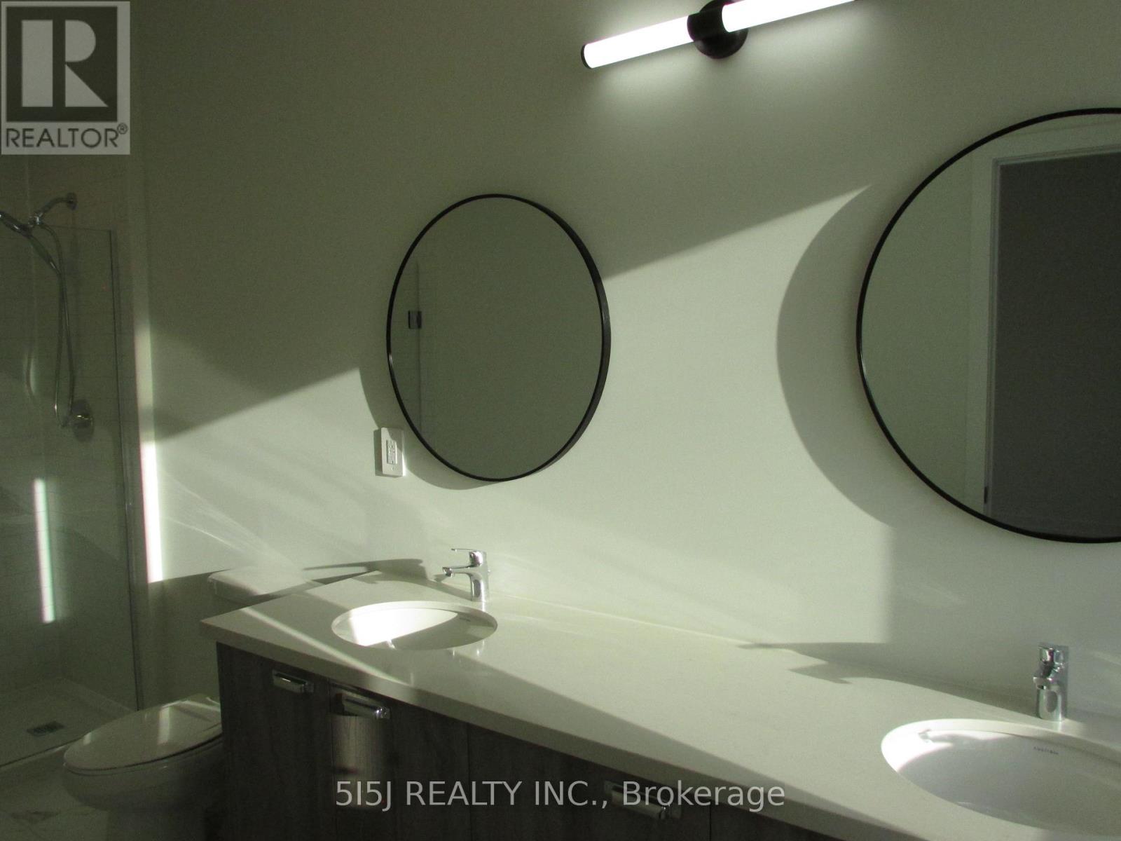 18 Mermot Lane, Richmond Hill, Ontario  L4B 0J5 - Photo 9 - N12579590