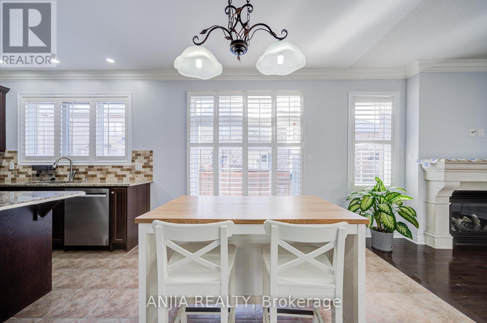 15 Ross Shiner Lane, Whitchurch-Stouffville, Ontario  L4A 0V5 - Photo 17 - N12579600