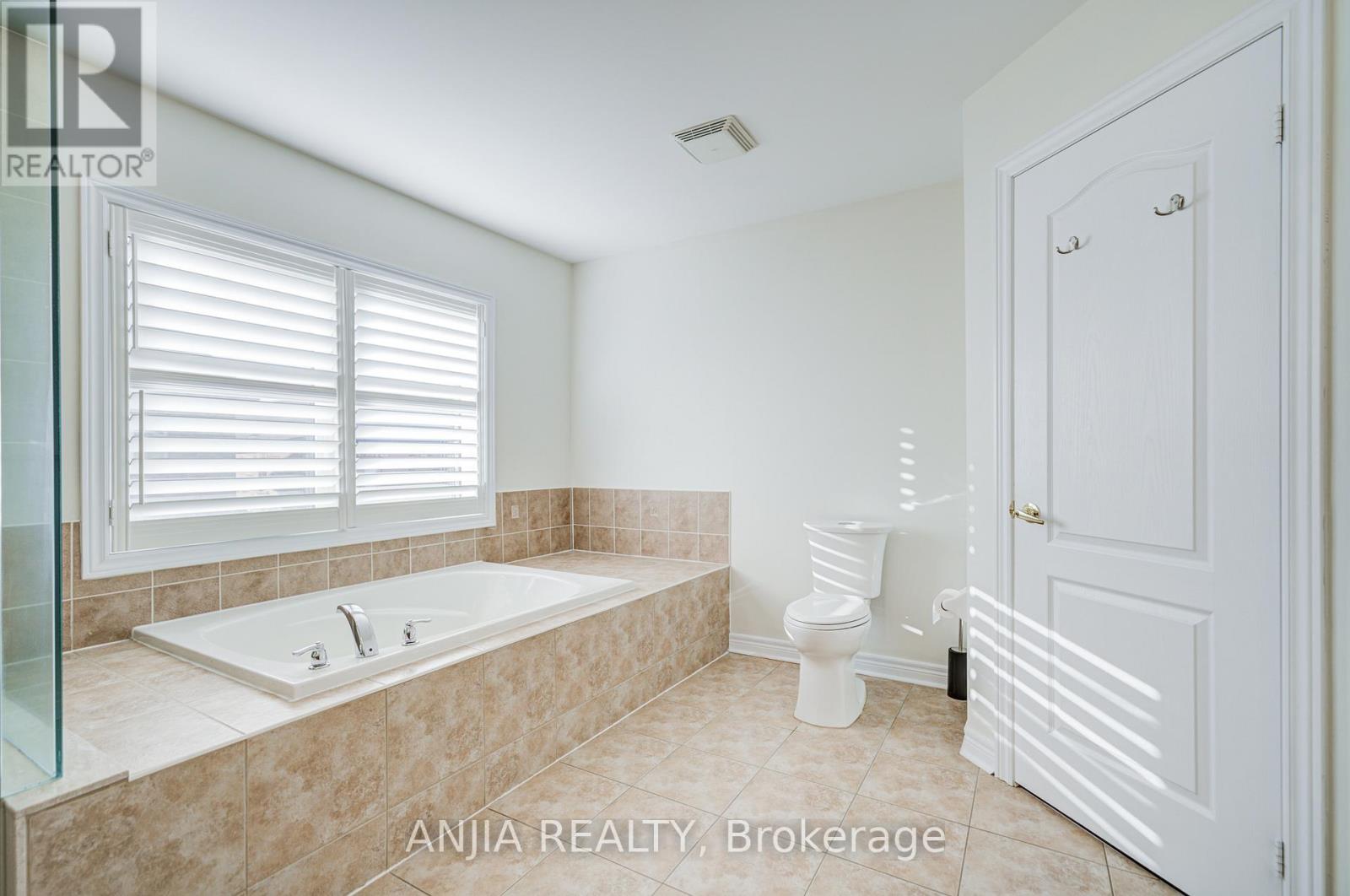 15 Ross Shiner Lane, Whitchurch-Stouffville, Ontario  L4A 0V5 - Photo 37 - N12579600