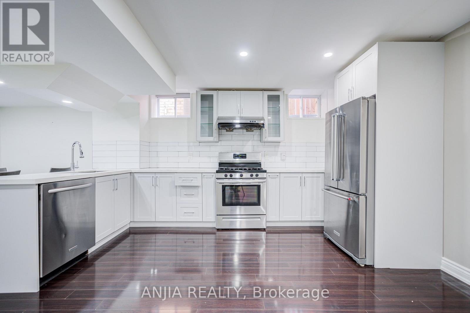 15 Ross Shiner Lane, Whitchurch-Stouffville, Ontario  L4A 0V5 - Photo 43 - N12579600