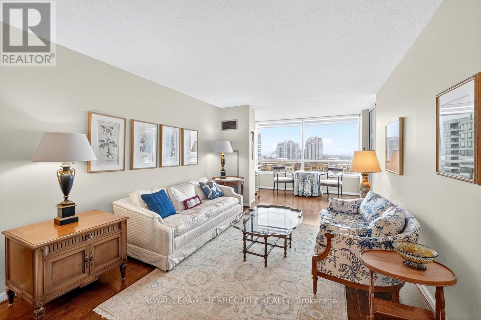 1402 - 110 Promenade Circle, Vaughan, Ontario  L4J 7W8 - Photo 11 - N12579624