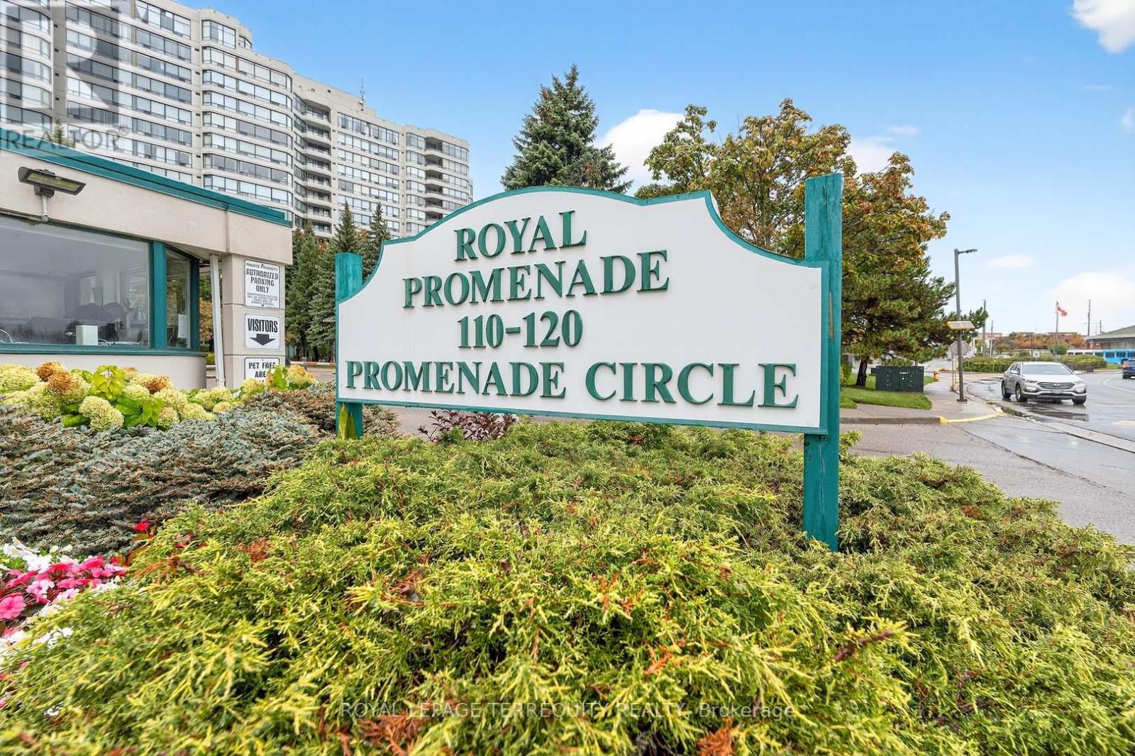 1402 - 110 Promenade Circle, Vaughan, Ontario  L4J 7W8 - Photo 2 - N12579624