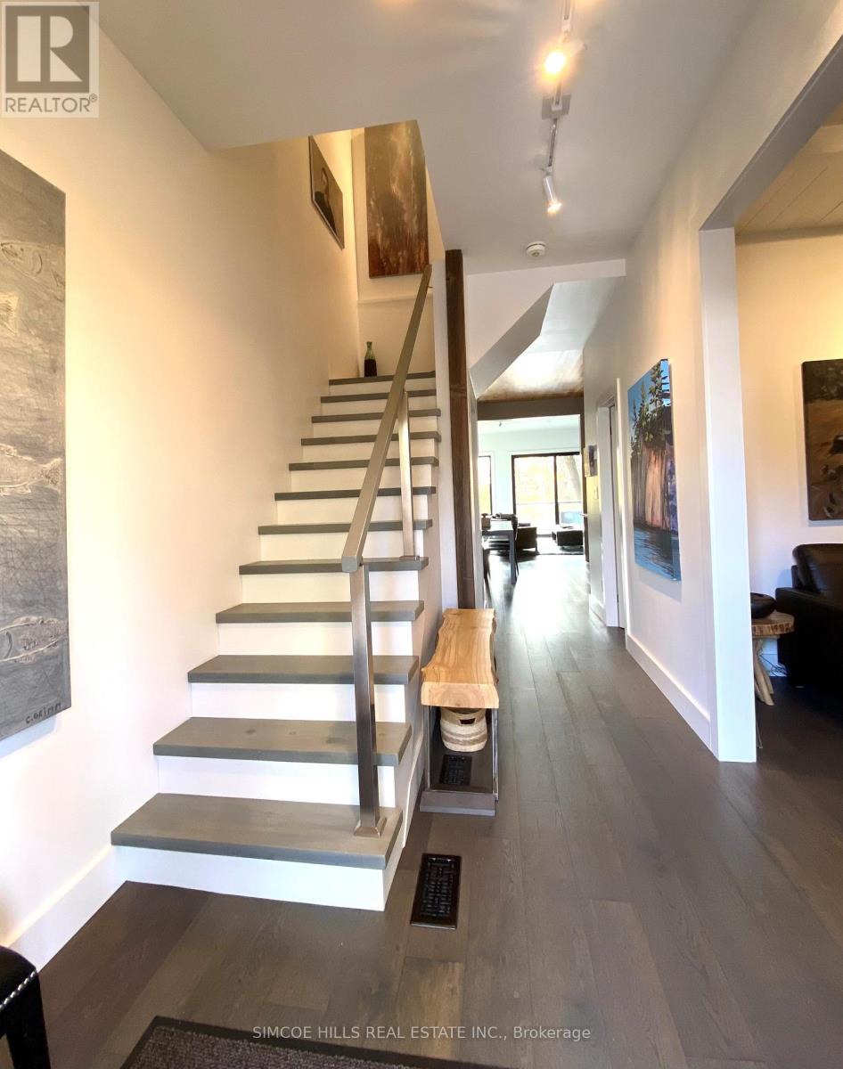 101 Jarvis Street, Orillia, Ontario  L3V 2A4 - Photo 5 - S12579604