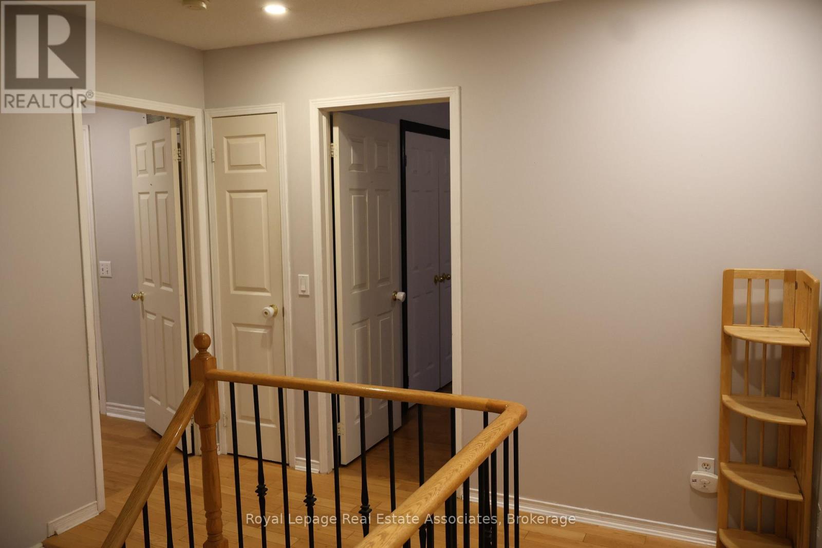 12 Wessenger Drive, Barrie (Holly), Ontario  L4N 8R8 - Photo 12 - S12579668