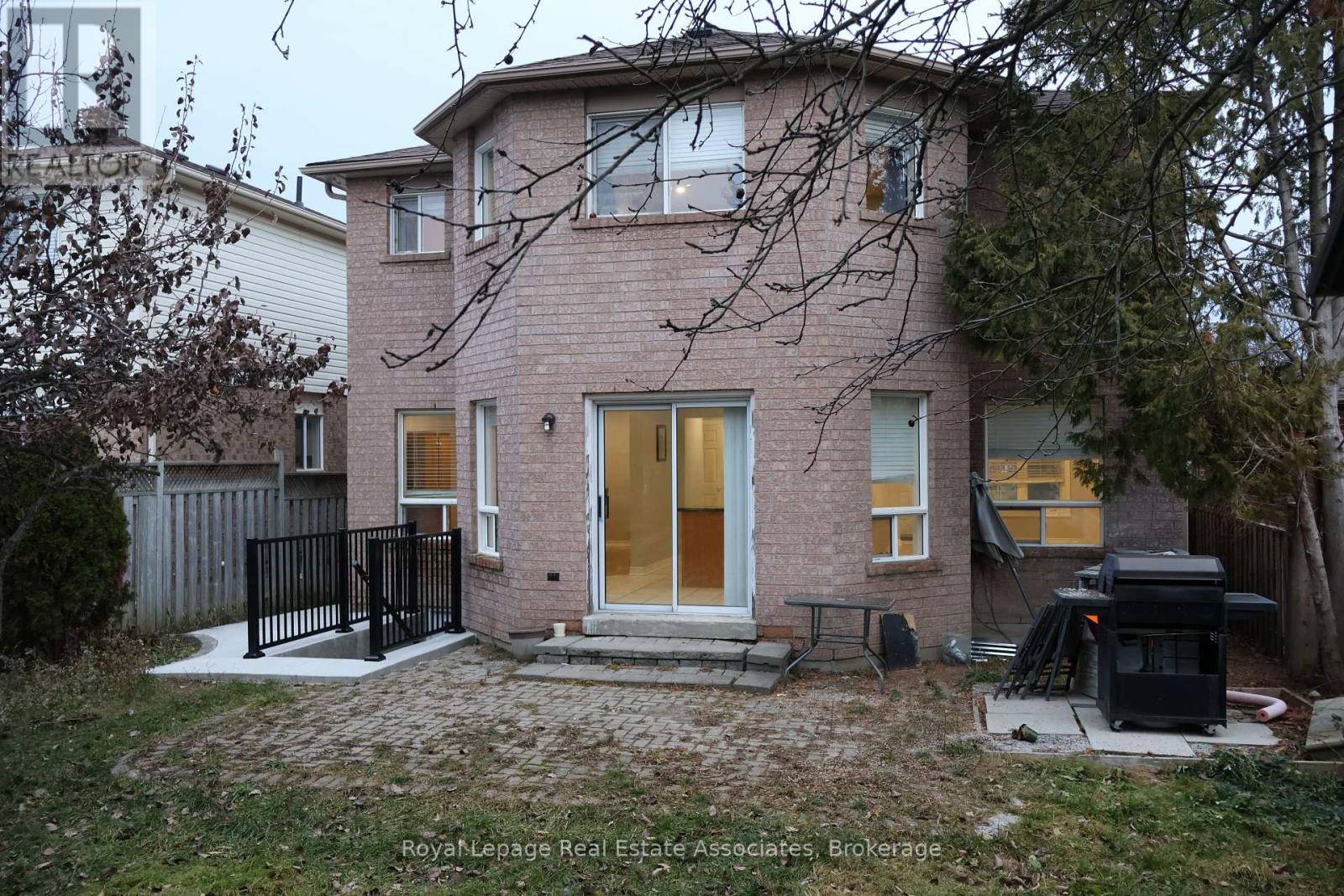 12 Wessenger Drive, Barrie (Holly), Ontario  L4N 8R8 - Photo 13 - S12579668