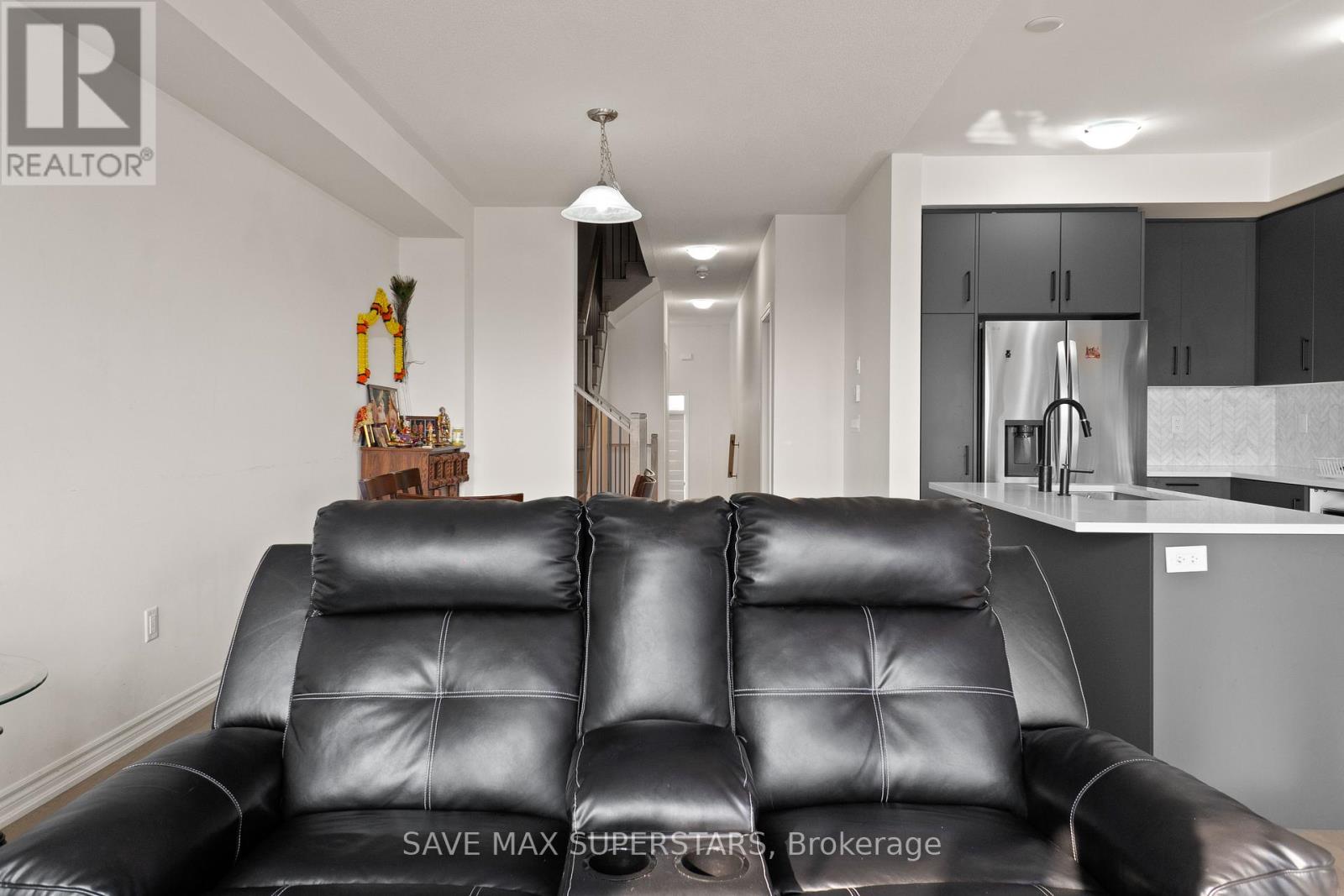 152 Greer Street, Barrie, Ontario  L9J 0R5 - Photo 11 - S12579692