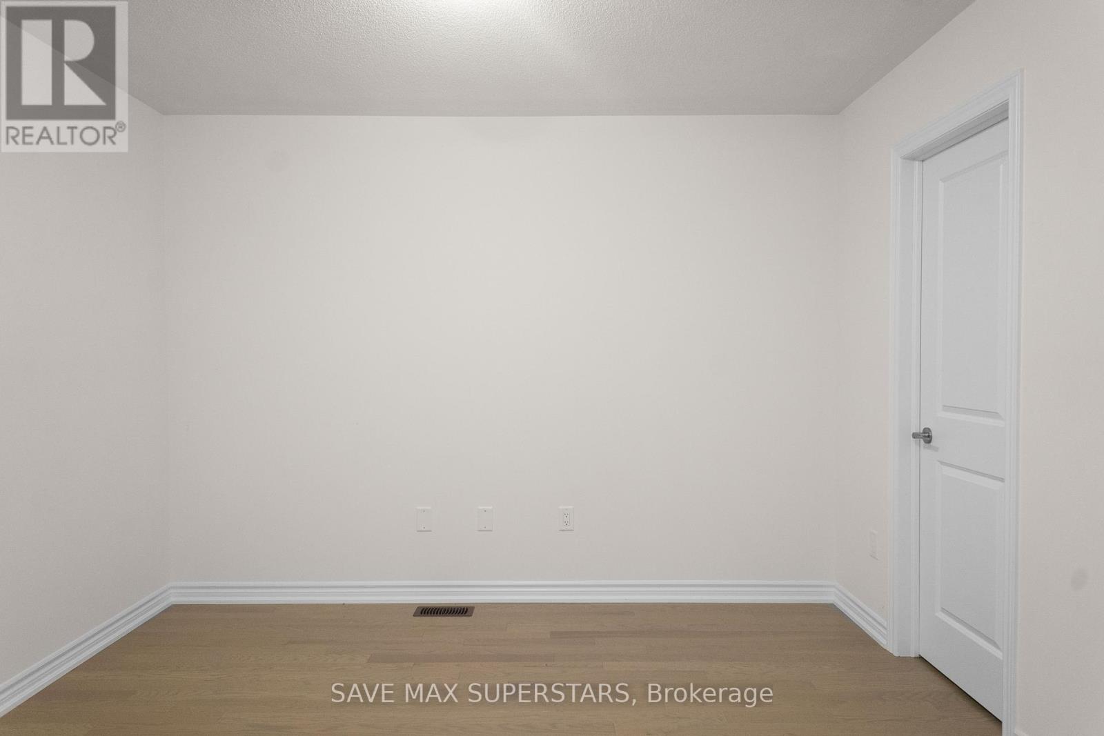 152 Greer Street, Barrie, Ontario  L9J 0R5 - Photo 32 - S12579692