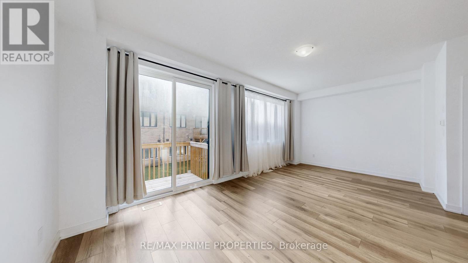 113 Blue Forest Crescent, Barrie (Innis-Shore), Ontario  L9J 0N7 - Photo 4 - S12579694