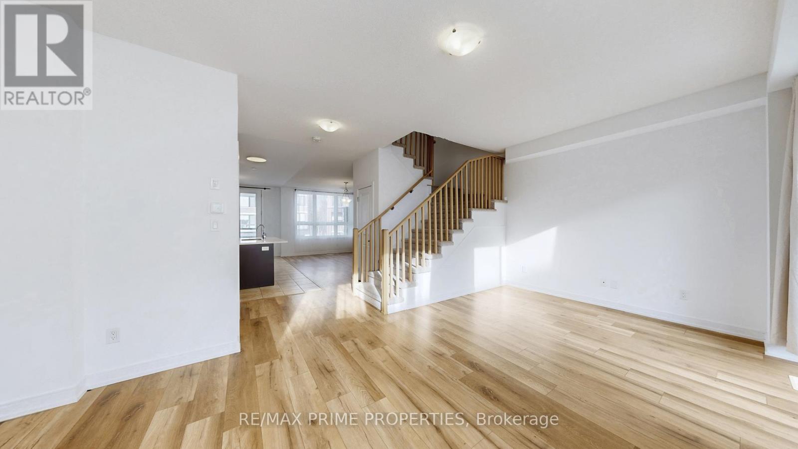 113 Blue Forest Crescent, Barrie (Innis-Shore), Ontario  L9J 0N7 - Photo 7 - S12579694