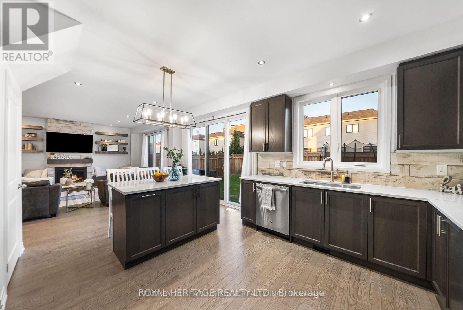 15 Larkin Lane, Clarington, Ontario  L1C 4A7 - Photo 10 - E12579810