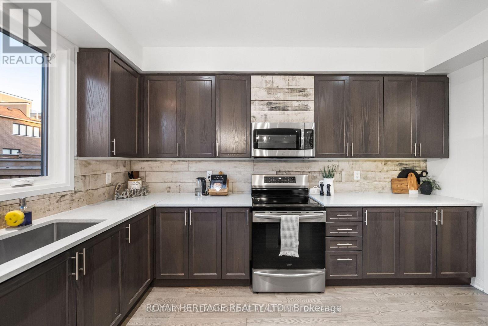 15 Larkin Lane, Clarington, Ontario  L1C 4A7 - Photo 13 - E12579810