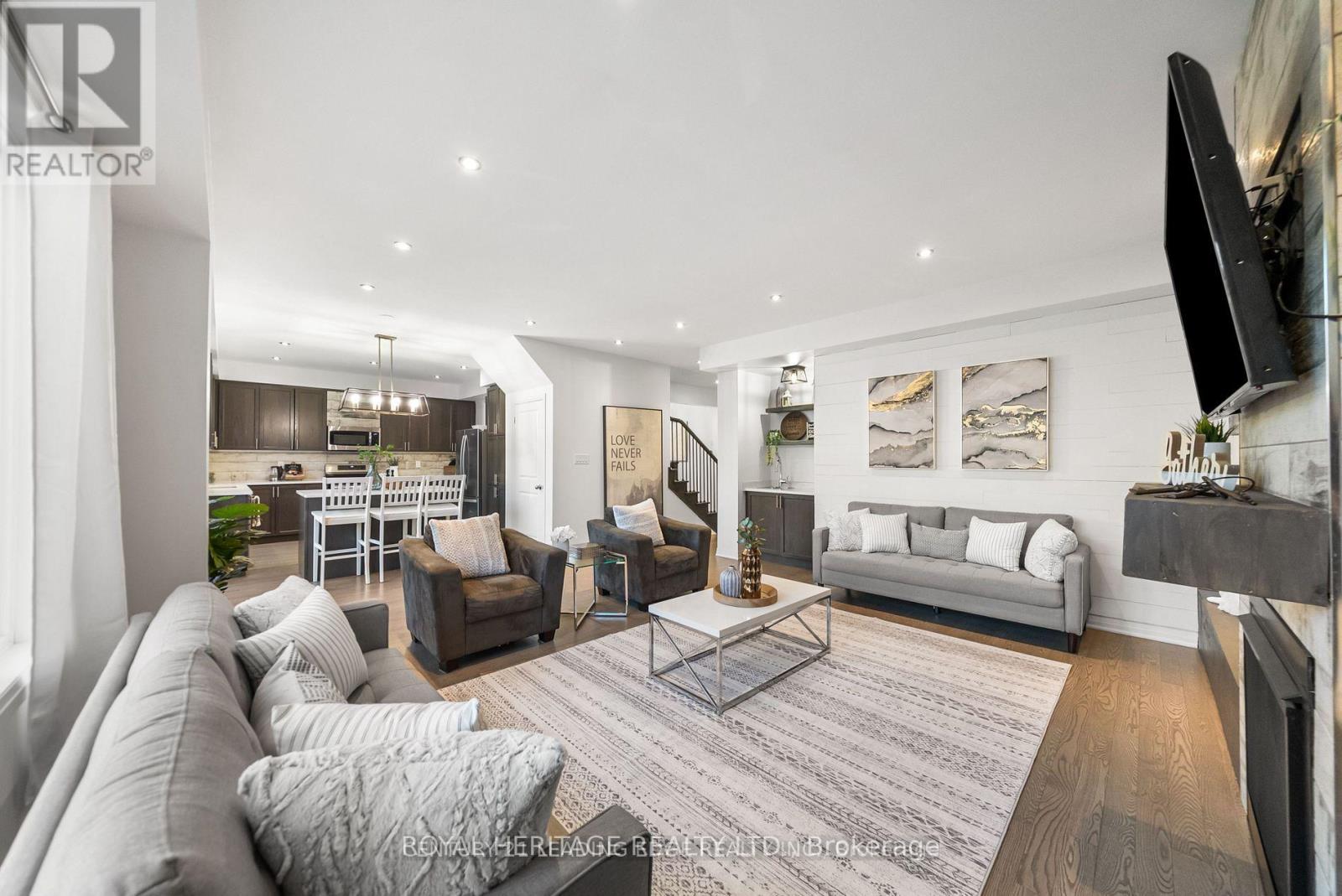 15 Larkin Lane, Clarington, Ontario  L1C 4A7 - Photo 6 - E12579810