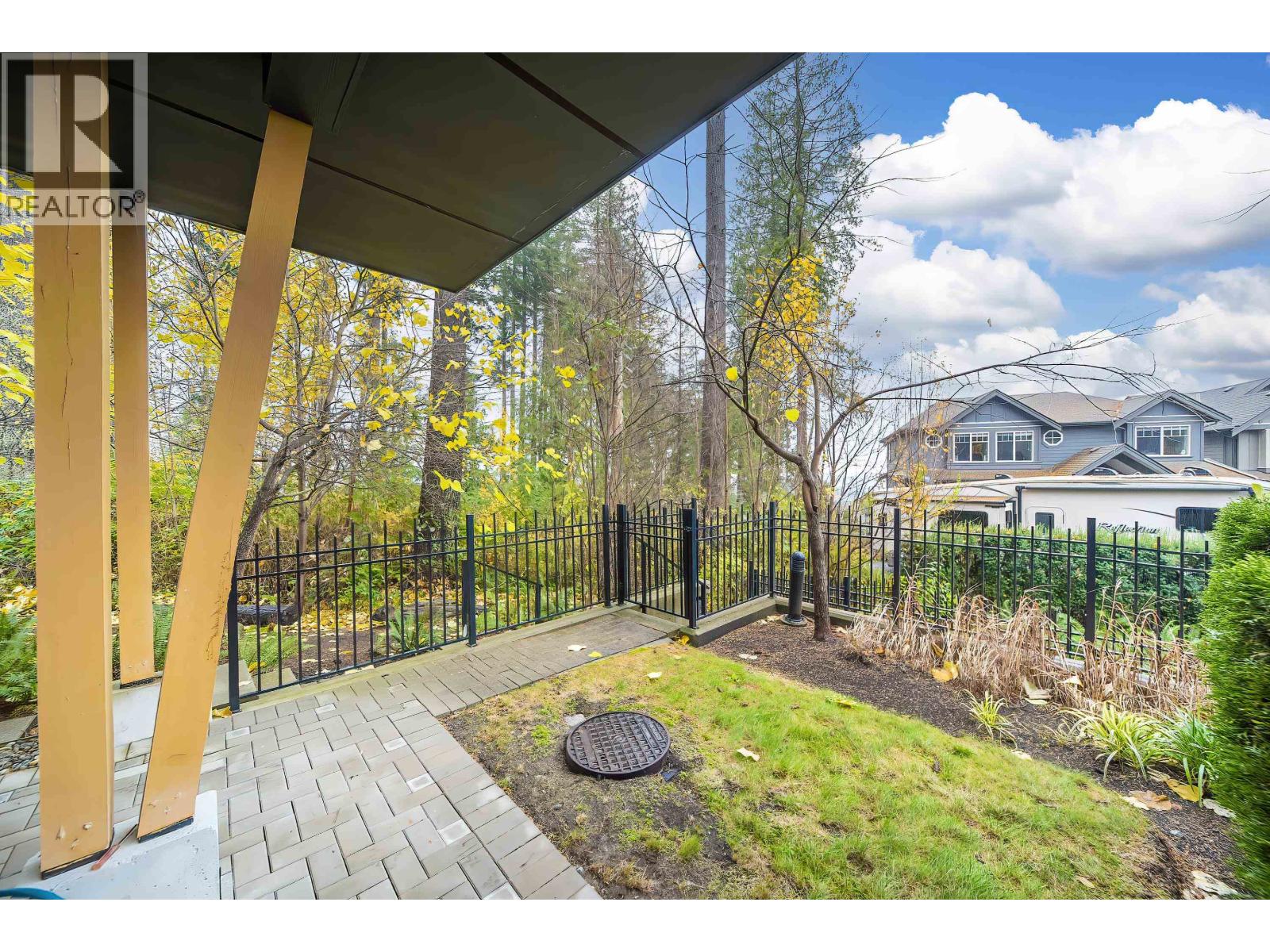 114 3525 Chandler Street, Coquitlam, British Columbia  V3E 0L9 - Photo 1 - R3061358