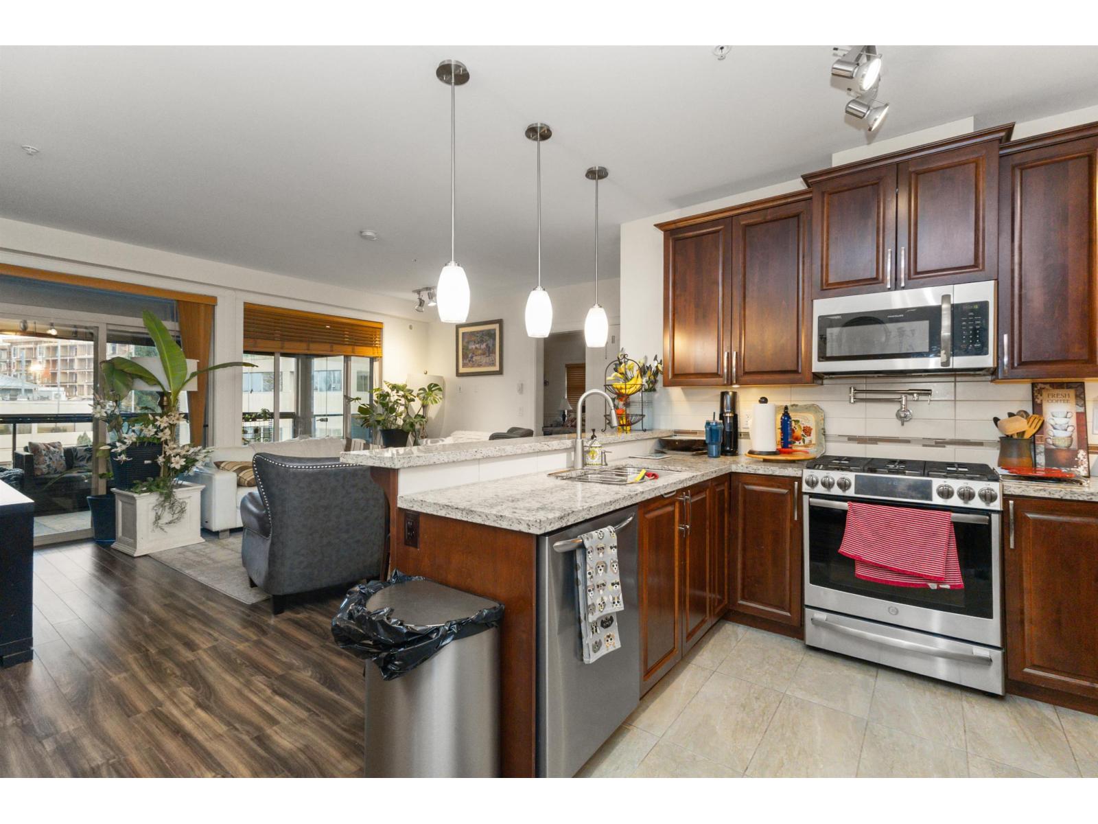 320 32445 Simon Avenue, Abbotsford, British Columbia  V2T 0G7 - Photo 4 - R3070045