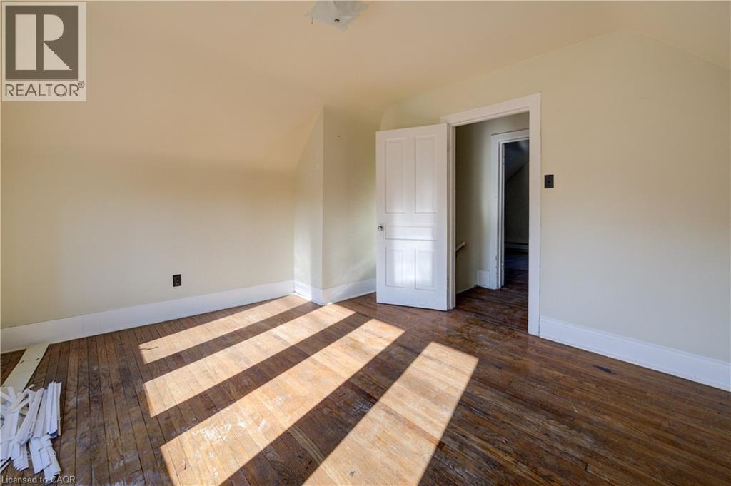 698 King Street W, Kitchener, Ontario  N2G 1E2 - Photo 15 - 40790642