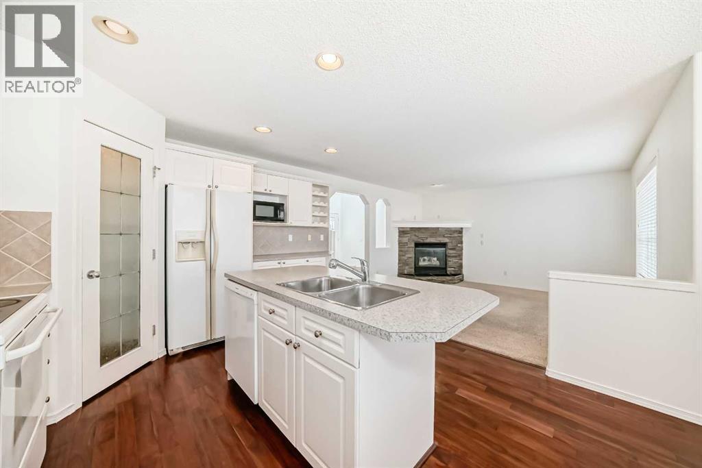 8 Cranfield Place Se, Calgary, Alberta  T3M 1B3 - Photo 11 - A2268327