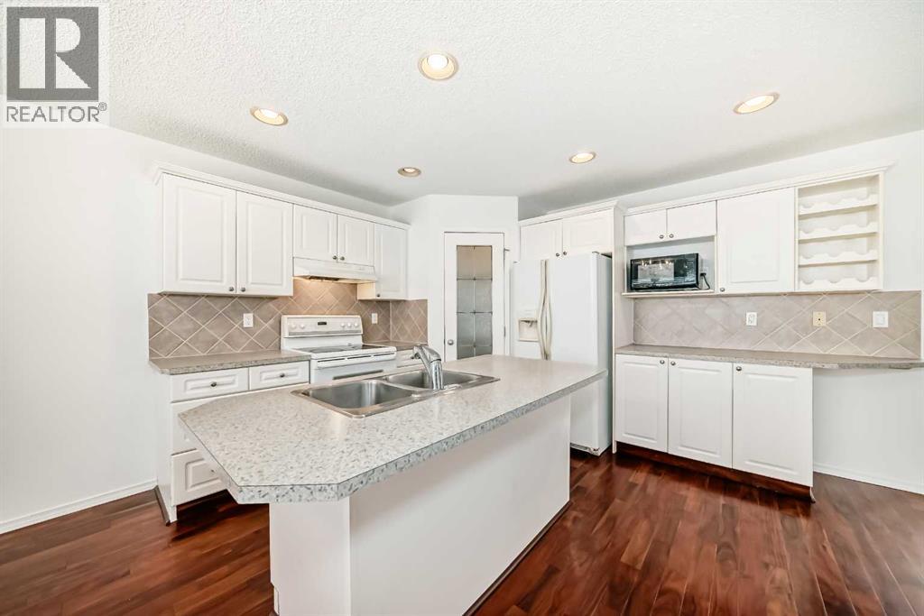 8 Cranfield Place Se, Calgary, Alberta  T3M 1B3 - Photo 15 - A2268327