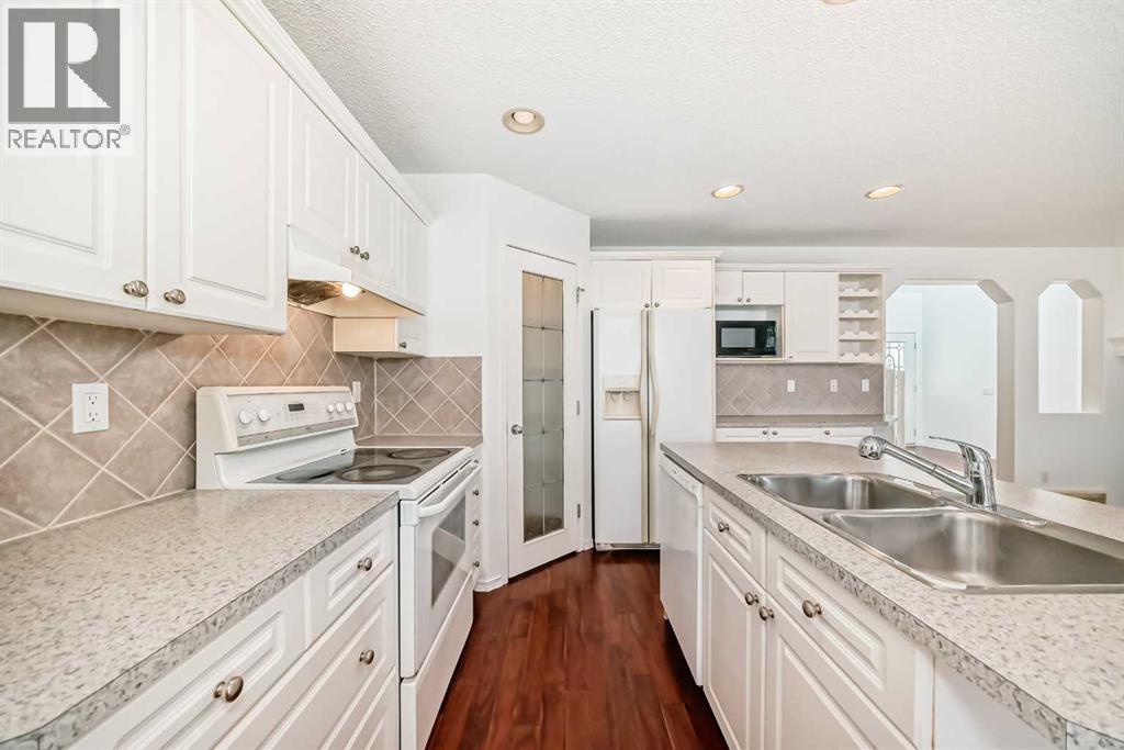 8 Cranfield Place Se, Calgary, Alberta  T3M 1B3 - Photo 12 - A2268327