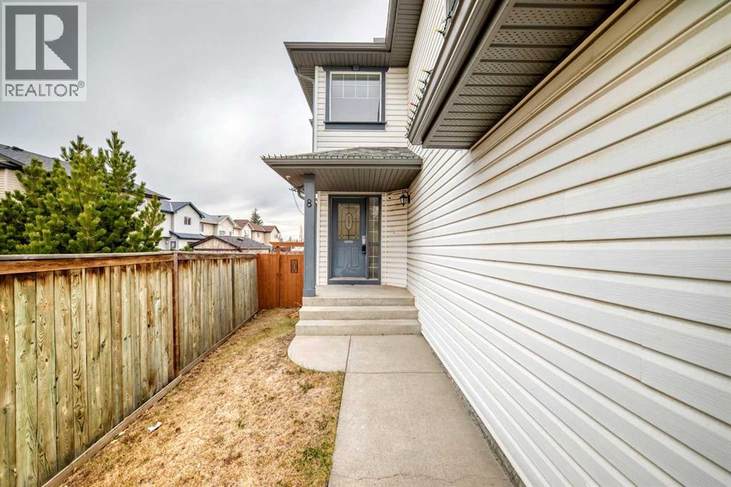 8 Cranfield Place Se, Calgary, Alberta  T3M 1B3 - Photo 4 - A2268327