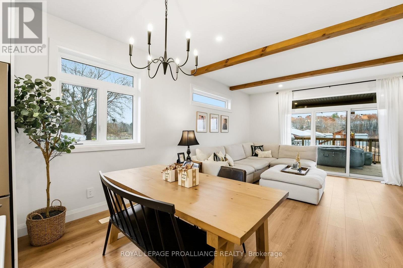 5 Hillcrest Drive, Quinte West, Ontario K8V 5P4 - Photo 16 - X12579758