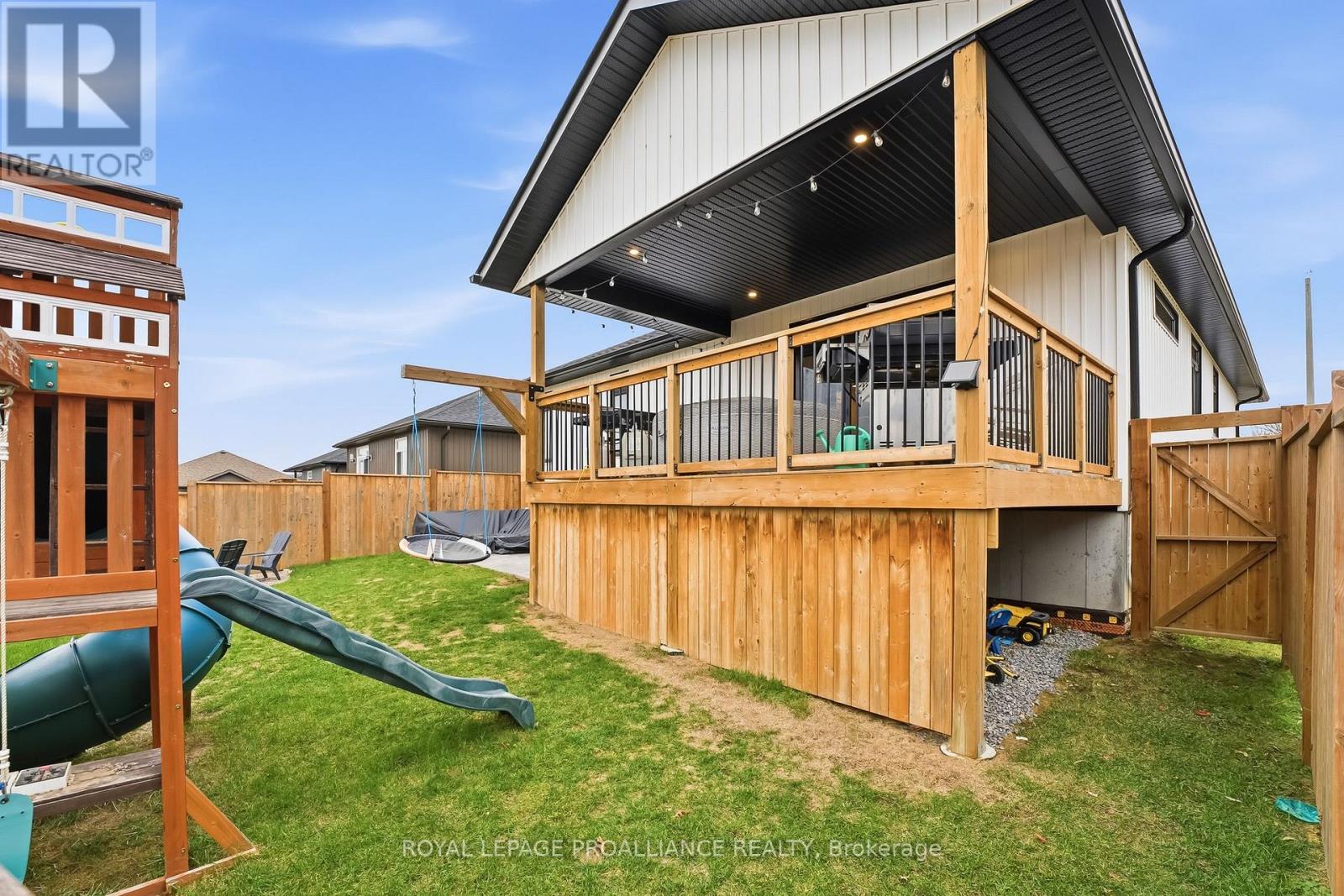 5 Hillcrest Drive, Quinte West, Ontario K8V 5P4 - Photo 45 - X12579758