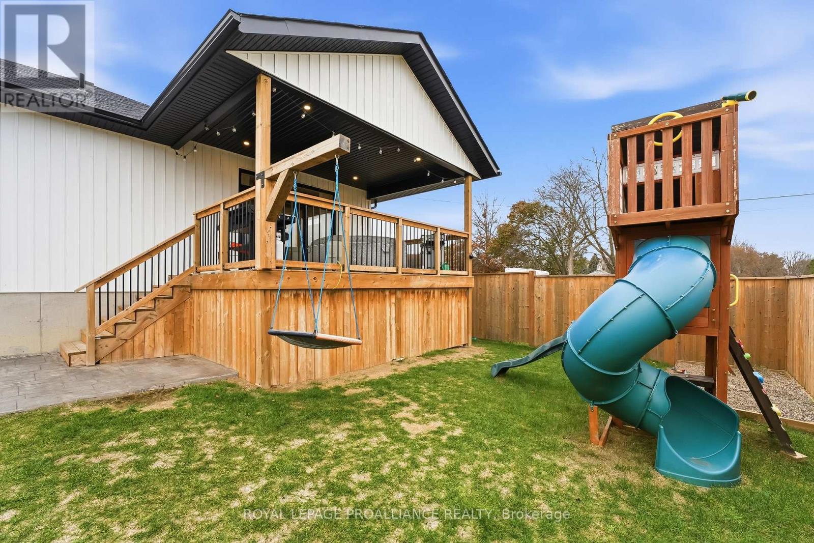 5 Hillcrest Drive, Quinte West, Ontario K8V 5P4 - Photo 46 - X12579758