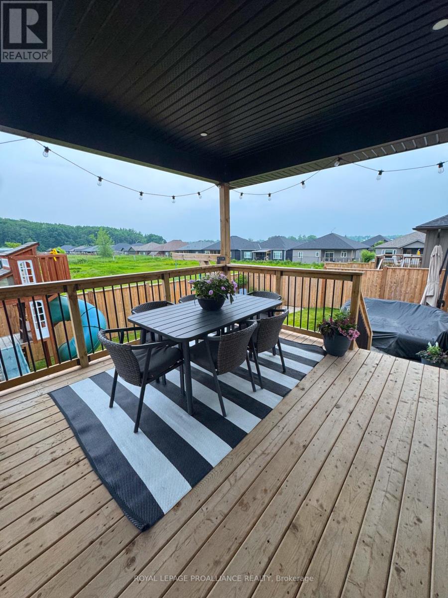 5 Hillcrest Drive, Quinte West, Ontario K8V 5P4 - Photo 49 - X12579758