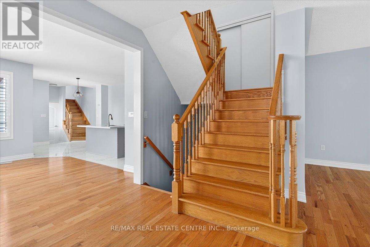 852 Bessy Trail, Milton, Ontario  L9T 0G8 - Photo 23 - W12579664