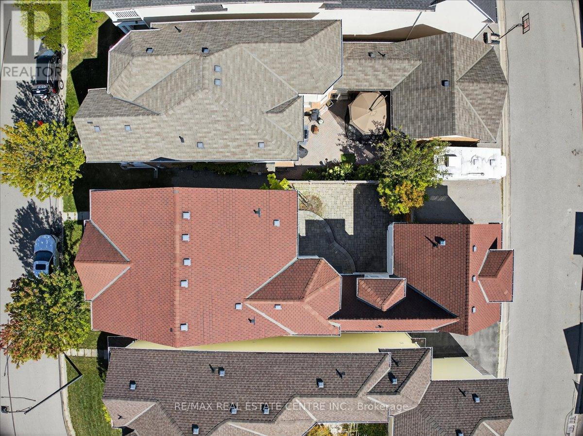 852 Bessy Trail, Milton, Ontario  L9T 0G8 - Photo 39 - W12579664