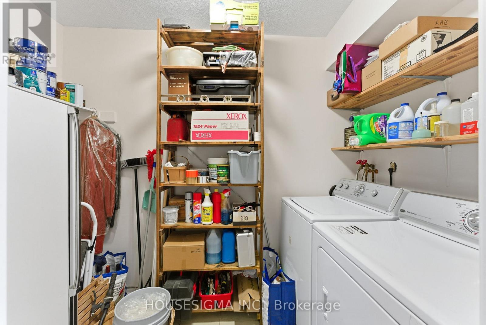 2006 - 1535 Lakeshore Road E, Mississauga, Ontario  L5E 3E2 - Photo 19 - W12579680