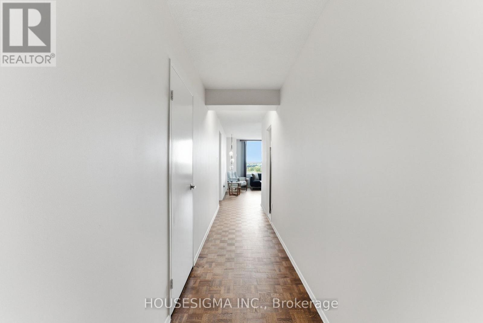 2006 - 1535 Lakeshore Road E, Mississauga, Ontario  L5E 3E2 - Photo 20 - W12579680