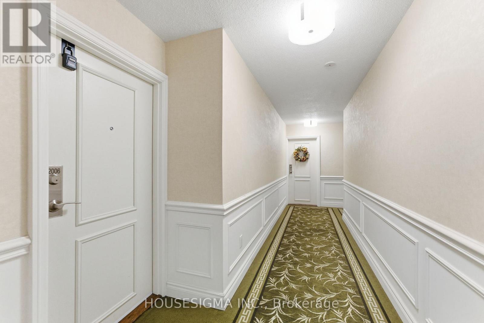 2006 - 1535 Lakeshore Road E, Mississauga, Ontario  L5E 3E2 - Photo 22 - W12579680